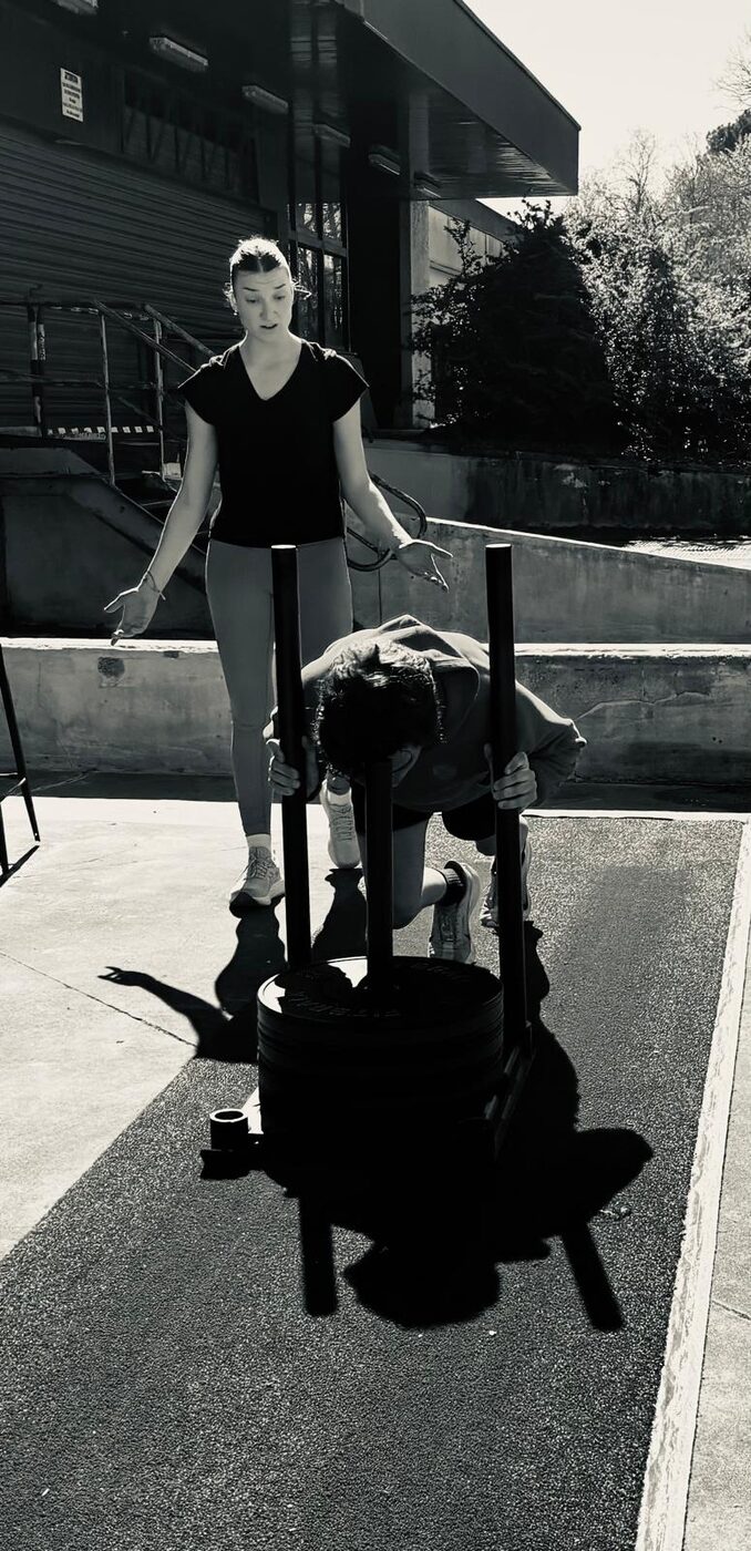 Préparation à une compétition HYROX au Sled Push à La Salle de Gym de Canéjan, Gironde